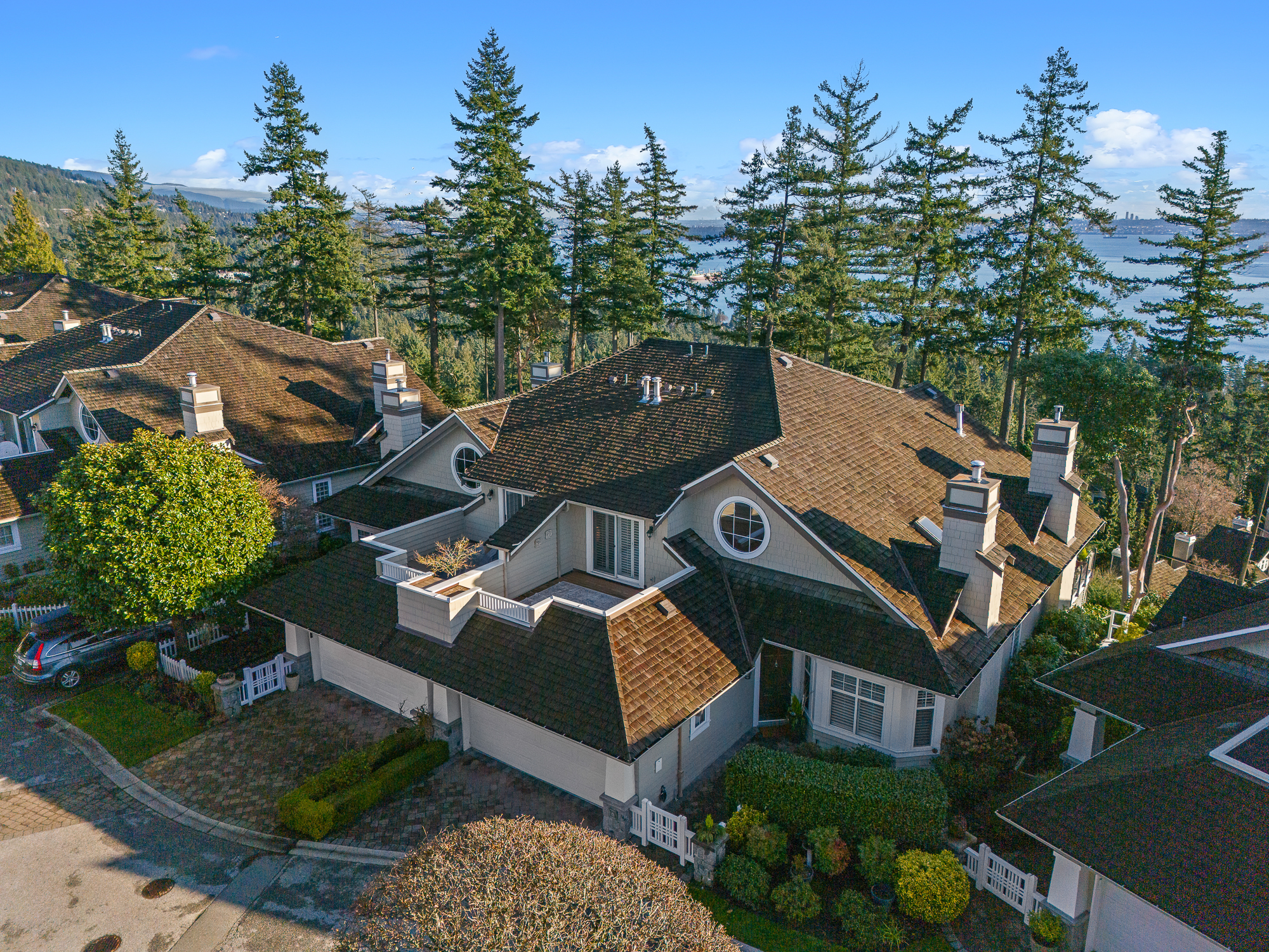 #8 - 5110 Alderfeild Place